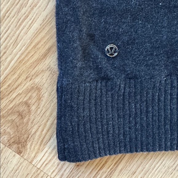 Rare Lululemon Knit Zip-Up Hoodie - Size S/M* - Picture 4 of 10